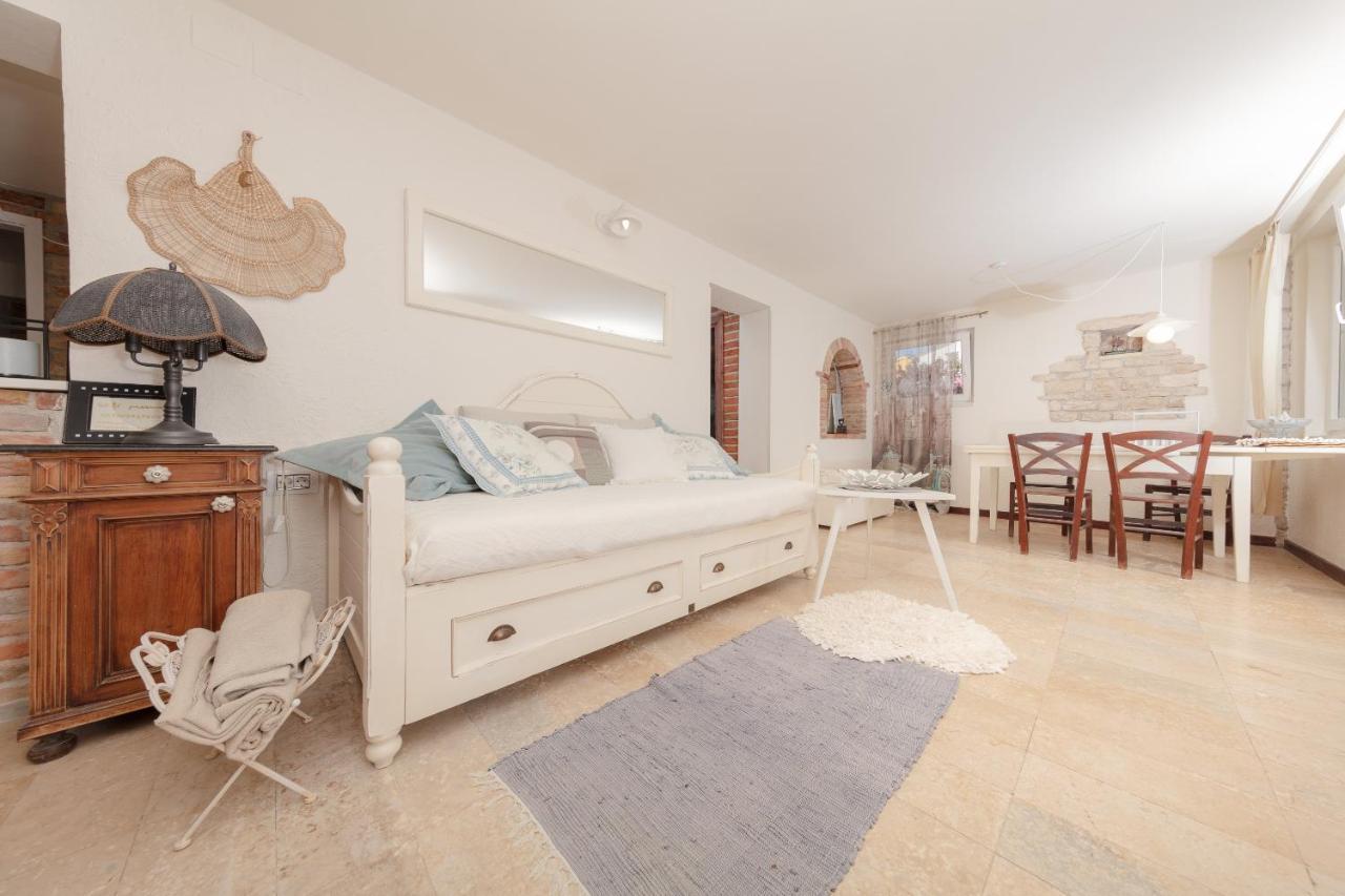 מדולין Casa Mia - Apartman Zara מראה חיצוני תמונה
