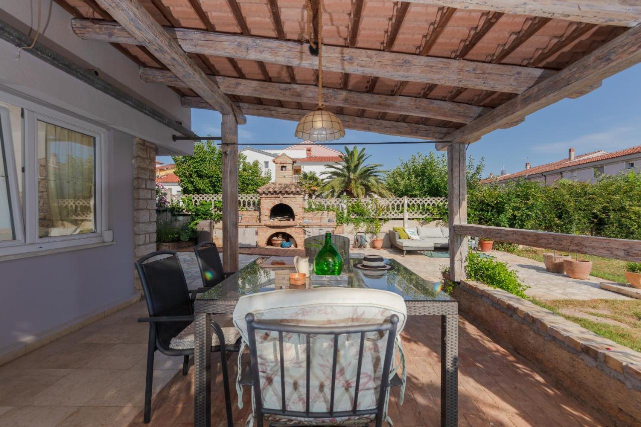 מדולין Casa Mia - Apartman Zara מראה חיצוני תמונה