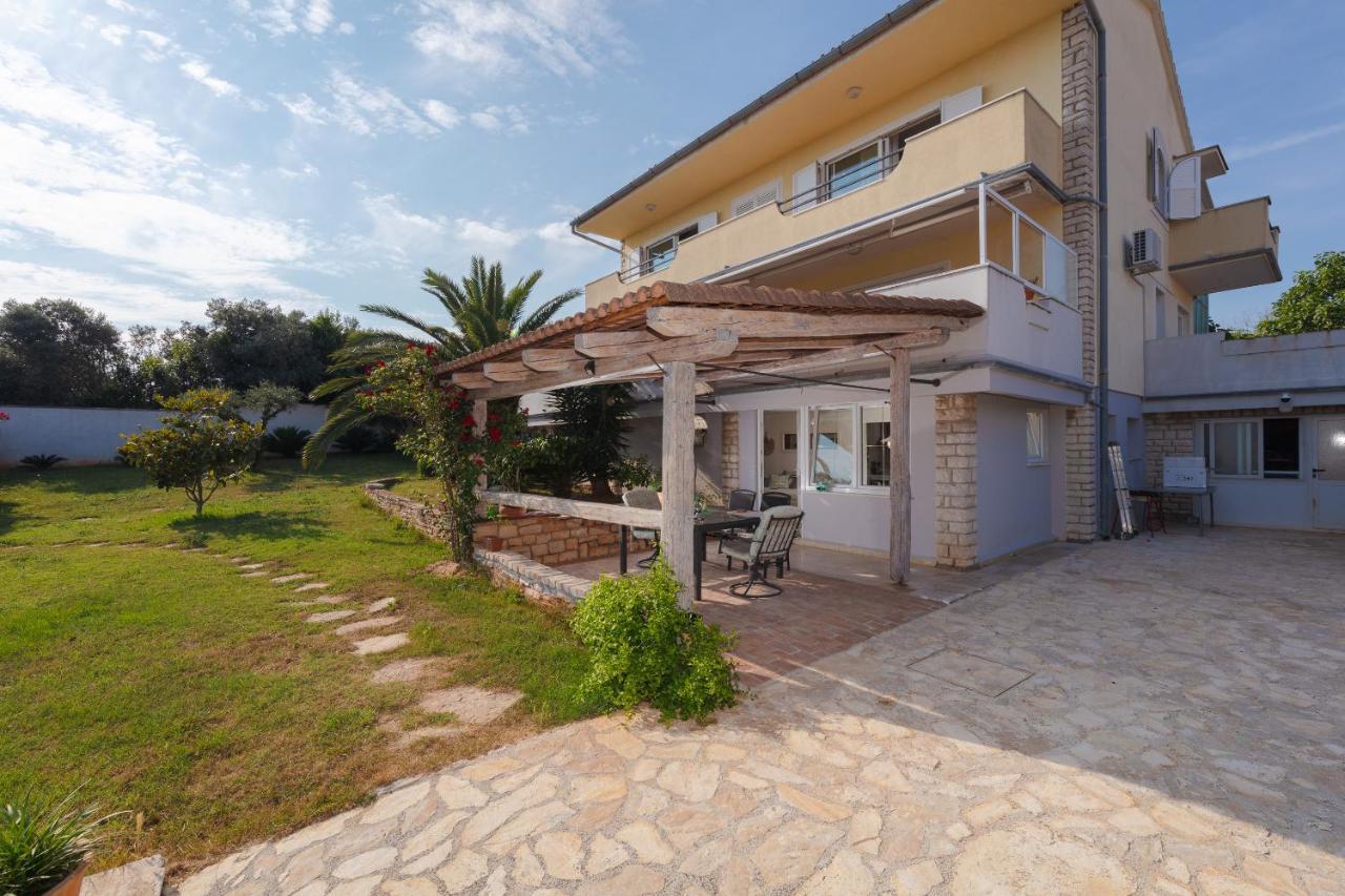 מדולין Casa Mia - Apartman Zara מראה חיצוני תמונה
